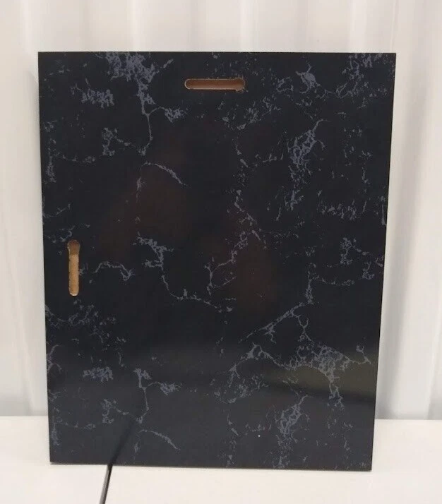 Henrik Zetterberg-Alas rojas-10 1/2 x 13 placa de mármol negro con foto de 8x10 Foto 2 de 2