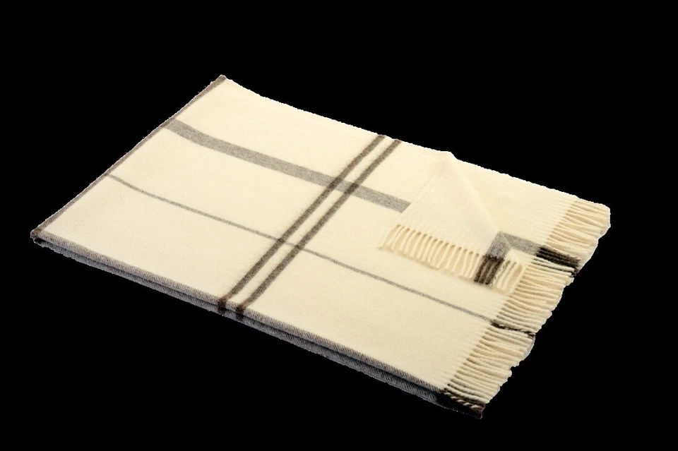 Geschenk Kuscheldecke Wohndecke Schurwolle Wohn- und Reiseplaid Made in Germany - Bild 4 von 4