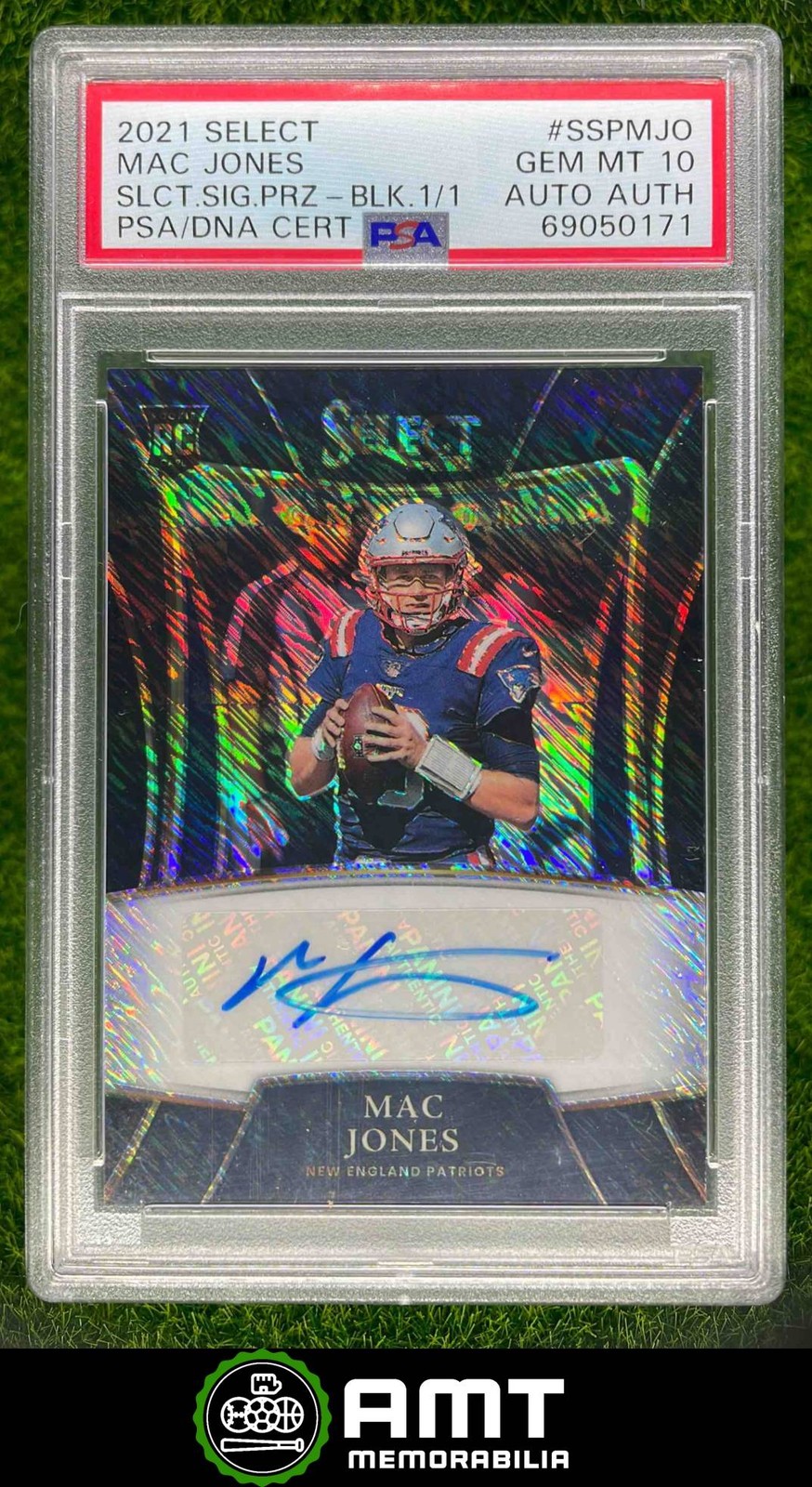 Mac Jones Panini Select Rookie Signature Memorabilia #RSMMJO Black Prizm 1/1