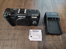 PENTAX Q10 Body, Black Mint w/ Charger and Battery