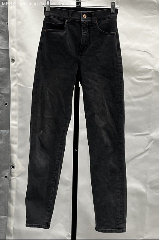 Express Women's Modern Straight Super High Rise Black Jeans Sz 00R
