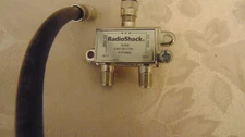 Radio Shack 40-2150MHZ 2-Way Splitter W 2"- 4" Coacial