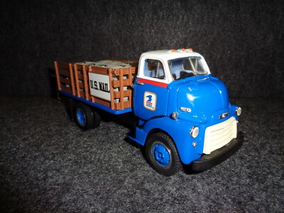 USPS POST OFFICE 1952 GMC FLATBED STAKEBED US MAIL TRUCK 1ST GEAR