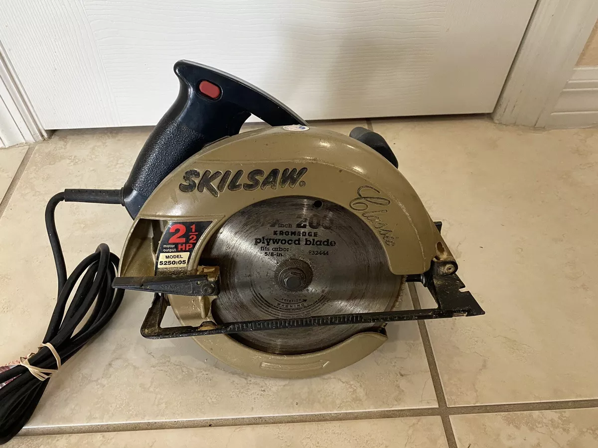 Skilsaw Classic 5250 7 1 4 Inch Corded Circular Saw WORKS