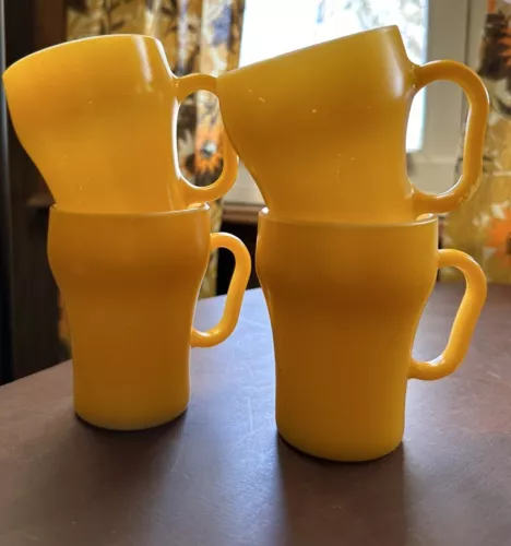 Set Of 4 ANCHOR HOCKING Fire-King Yellow SODA Fountain COFFEE MUG MILK GLASS