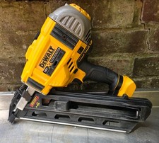 Dewalt DCN692N Type3 18V Cordless Li-ion Brushless Framing Nailer 90m Body Only