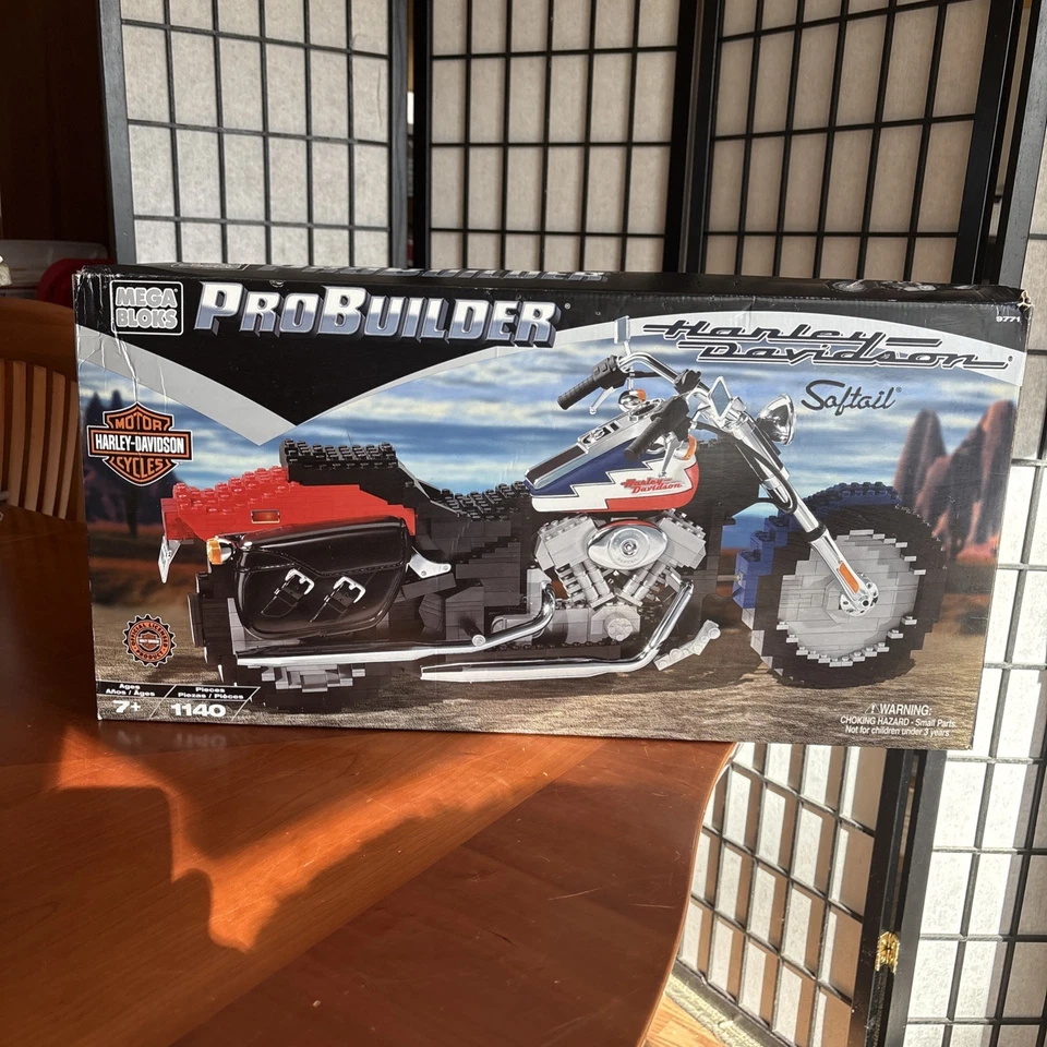 Mega Bloks Pro Builder Harley Davidson Softail #9771 Brand NEW - Image 2 of 4
