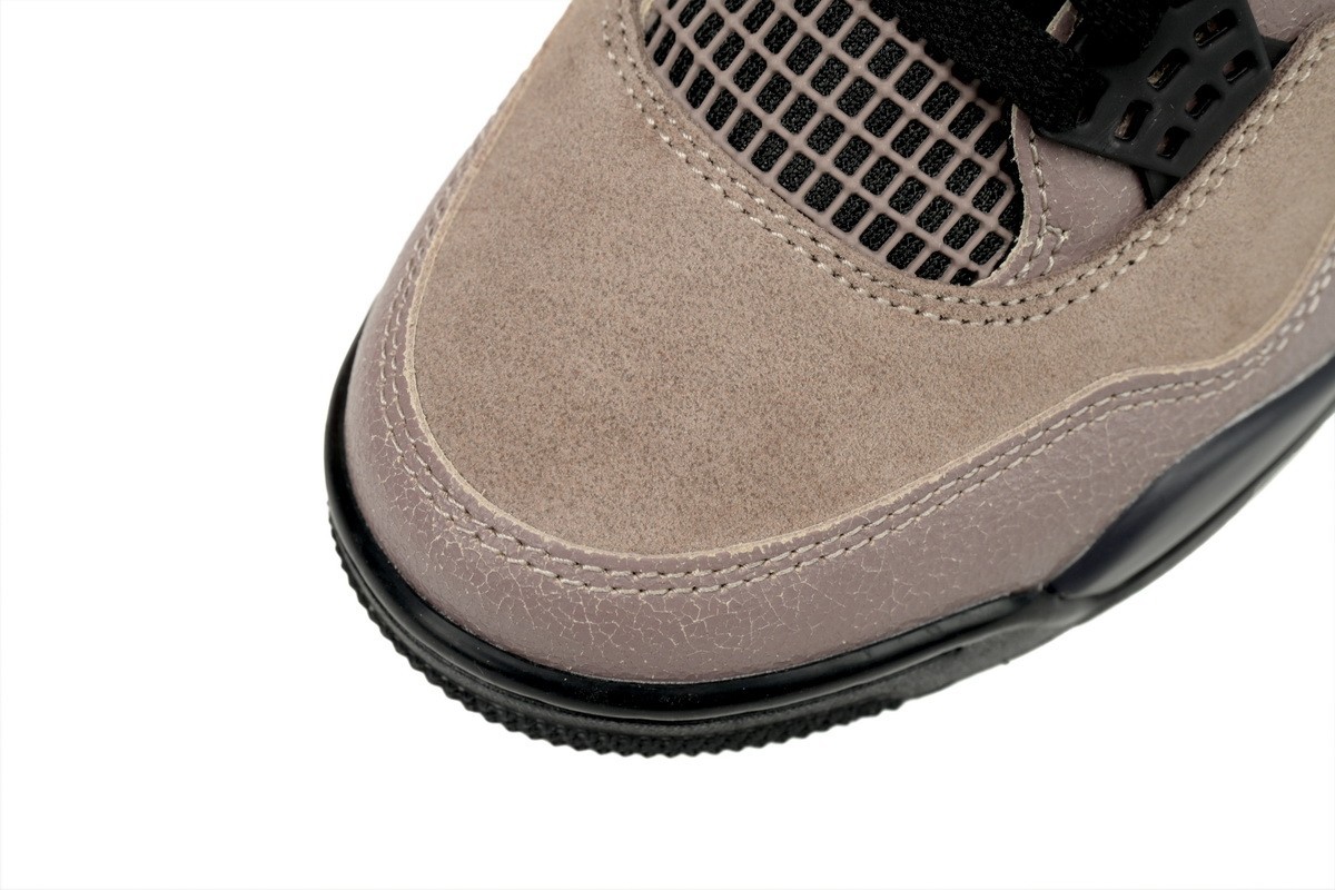 Grey Foot Locker Jordan Taupe Haze Locker Jordan Retro Taupe Haze