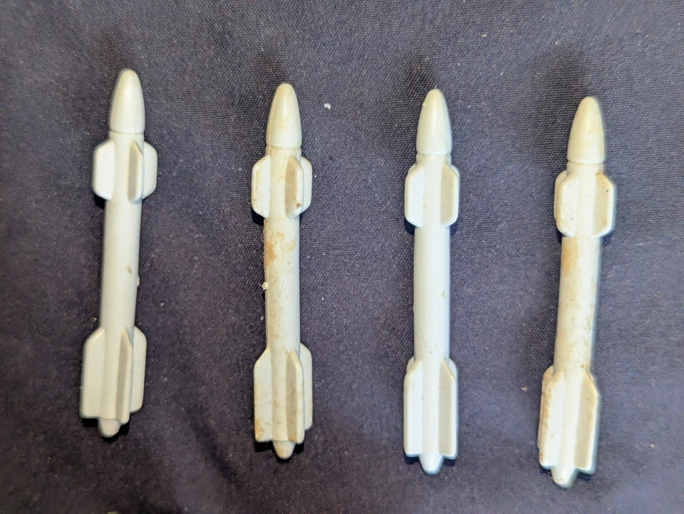 GI Joe Hasbro 1984 Killer Whale Missile Box/ Launcher(2)(4) Missiles-vintage - Image 3 of 4