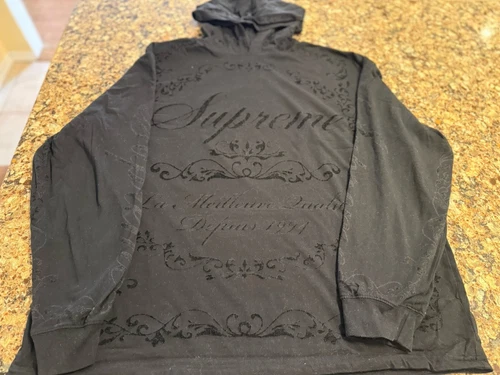 Chemise noire à manches longues avec capuche Supreme taille XL authentique