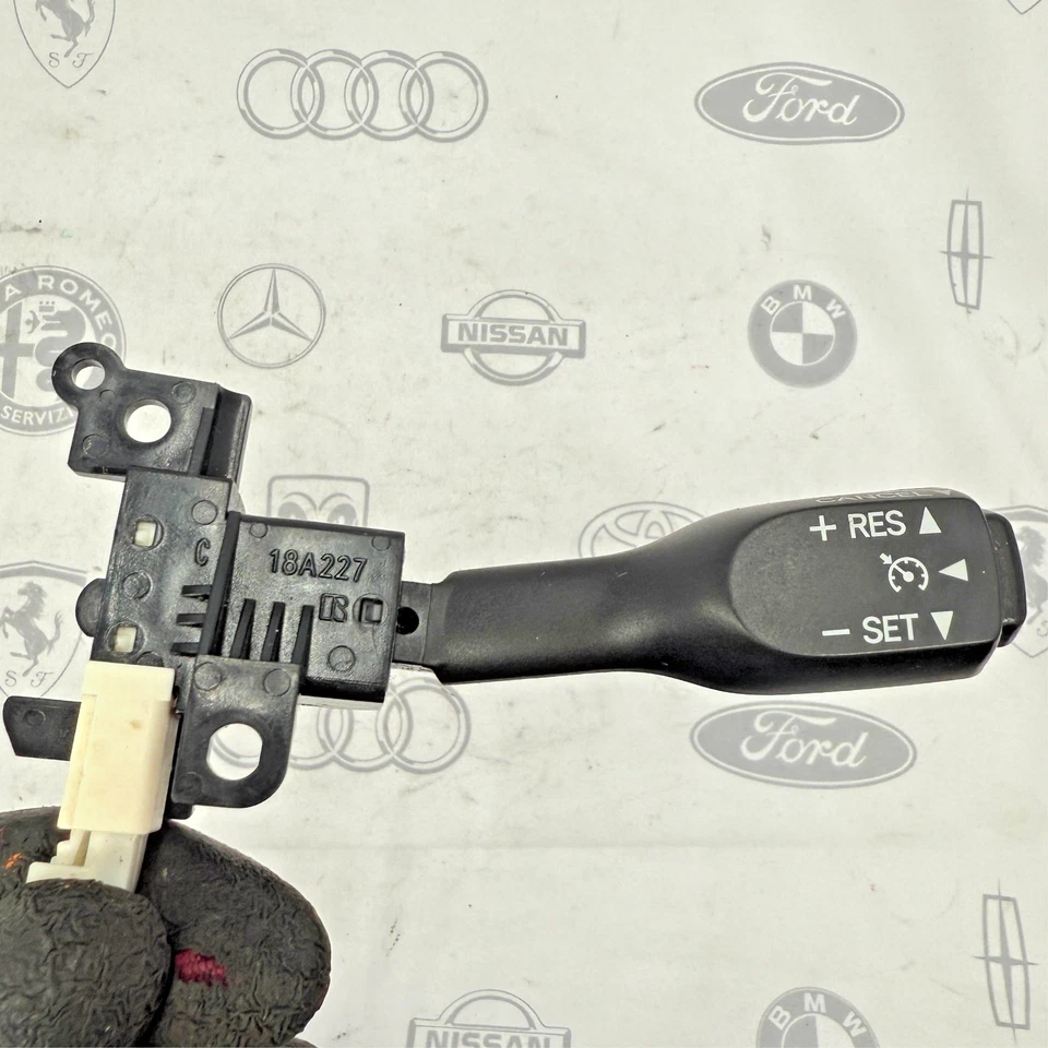 Toyota Sienna Camry 2011-2017 conjunto de interruptor de control de crucero OEM 18A227 Foto 2 de 4