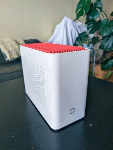 IQUNIX ZX-1 AIO Compatible ITX SFF PC Case W/ All Original Hardware