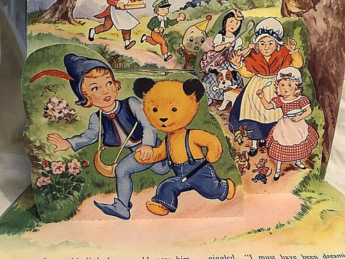 Sooty In Storyland - Purnell Pop-Up Book, Three Pop-Ups - First Printing 1956 - Picture 5 of 9