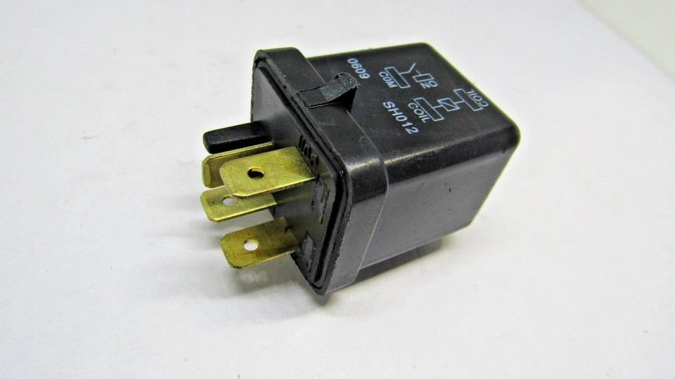 Cruise Control Relay Airtex 1R1315 - Image 3 of 4