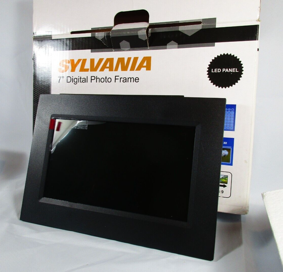 Sylvania SDPF757 7