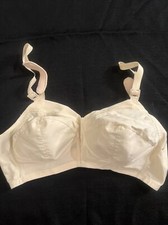 VINTAGE EXQUISITE FORM FULLY BRA BEIGE WITH BACK CLOSURE 46B