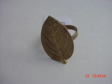 6   Gold  Color  Single Leaf  Shaped  Napkin  Rings  NEW