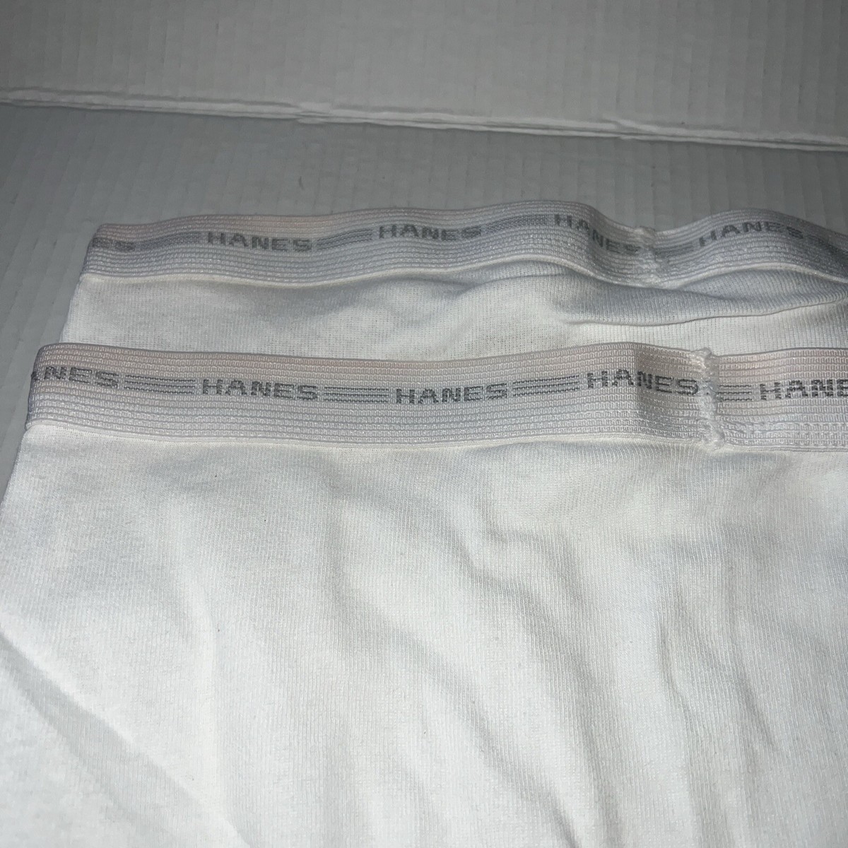 VTG NWOT 2 PAIRS HANES Men's BRIEFS UNDERWEAR Size 40 - 15