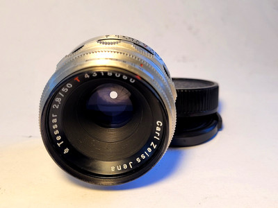 SERVICED M42 CARL ZEISS JENA TESSAR RED T 12 BLADES 2,8/50 EXCELLENT CONDITION