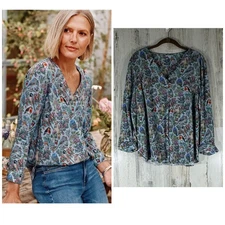 J Jill Popover V Neck Blouse Top Size Large Bird Floral Nature Novelty Print