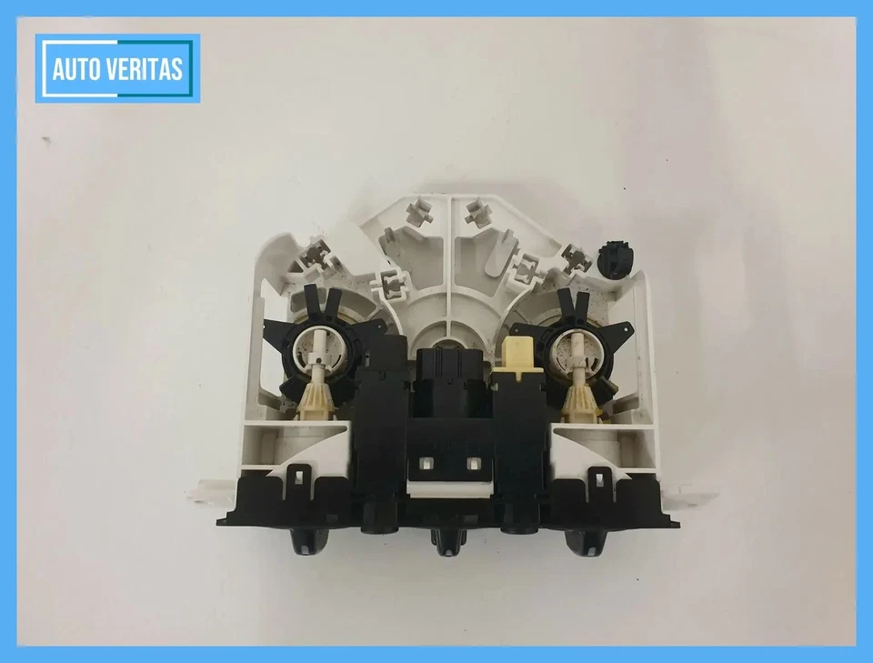 original Mazda Demio heating control panel air conditioning control panel QDC726 - Image 2 of 4