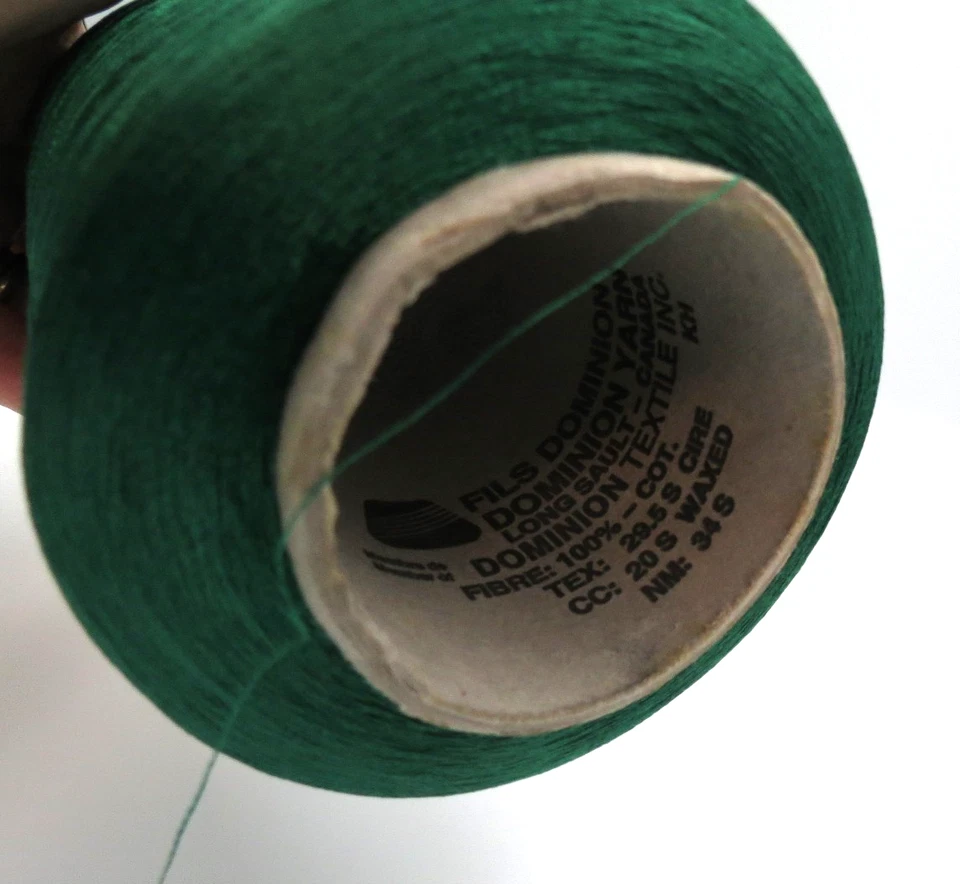 Fils Dominion Dark Green Waxed Embroidery Yarn 100% Cotton 29.5 Tex 496grs - Image 2 of 4