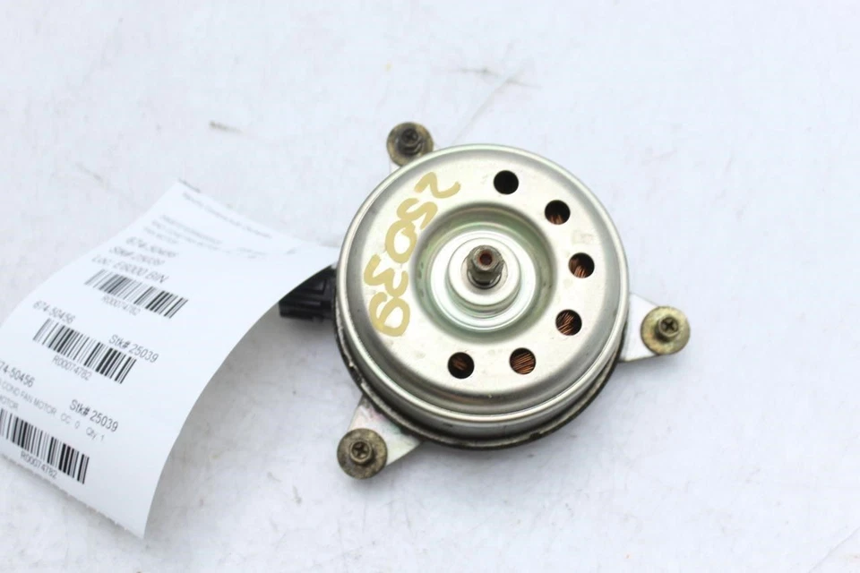 Двигатель вентилятора охлаждения радиатора подходит для 06–10 INFINITI M35 74782 - Изображение 2 из 4