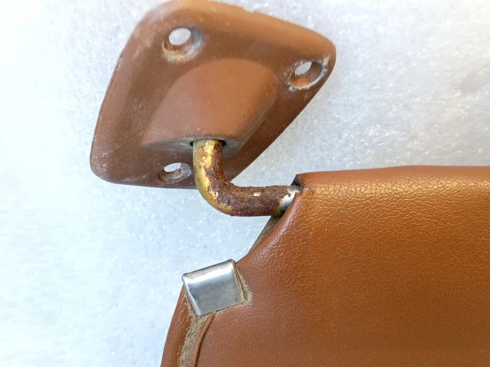 Par de parasoles de vinilo marrón/nuez moscada 80-86 F150 F250 F350 Bronco OEM Foto 3 de 4