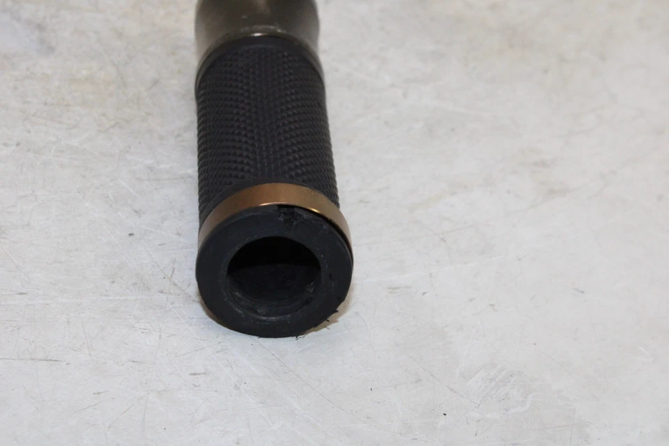 Honda CBR600RR 2005 empuñadura de mango izquierdo Foto 4 de 4