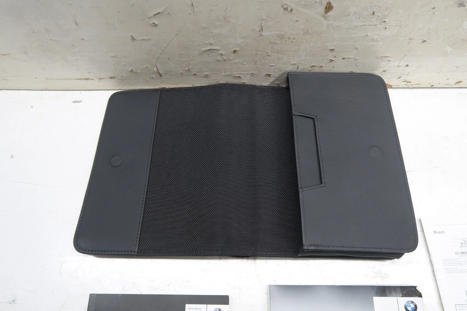 BMW M6 F12 2015 OEM folletos manuales del propietario con bolsa de almacenamiento convertible Foto 4 de 4