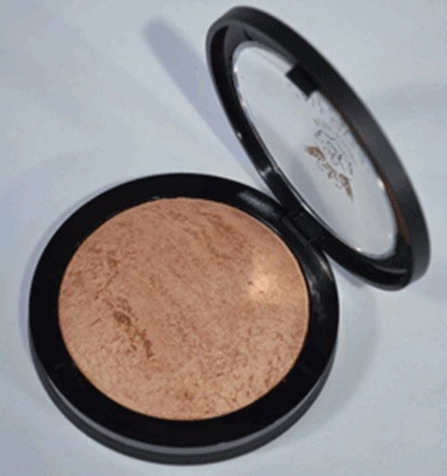 RUBY KISSES ALL OVER GLOW BRONZING POWDER FOR FACE AND BODY NO.4 DEEP GLOW - Image 2 of 2