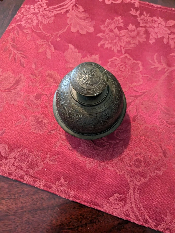 CAMPANA ELEFANTE ANTIGUA DEL SUR DE LA INDIA DEL SIGLO XIX de bronce forjada a mano Foto 4 de 4