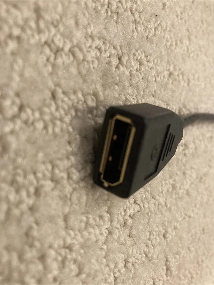 Displayport to Mini Displayport adapter cable - Image 2 of 2