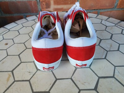 Men Size 10.5 VANS Old Skool Bolt Red VN0009Q56RT Rare  display picture 2