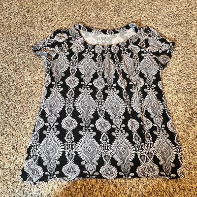 Croft & Barrow Womens Large Black White Medallion Paisley Pleated Scoop Neck Top
