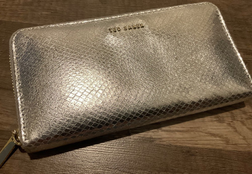TED BAKER ZIPPER WALLET CLUTCH SILVER SNAKESKIN PREOWNED