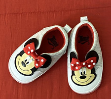 Disney Minnie Mouse Girls Casual Slip-On Shoes White/Red Polka Dot Bow 6-12M