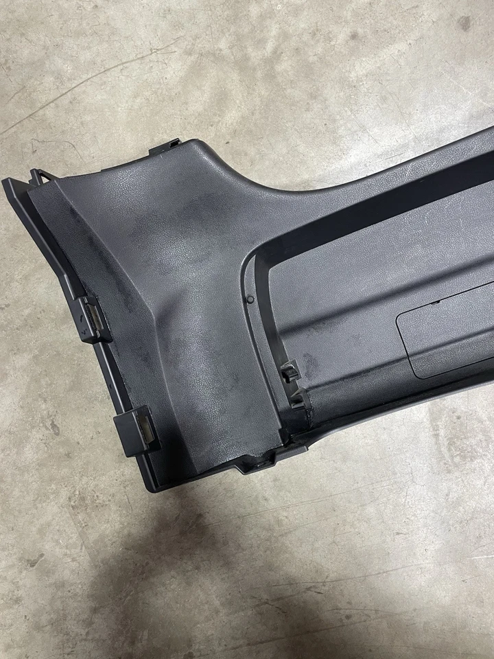 Painel de fechamento traseiro 2009-2020 Nissan 370Z Coupe Assy 79910-1Ea0a - Imagem 2 de 4