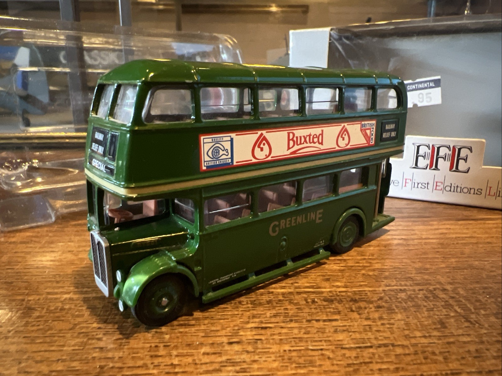 EFE 1/76 - 10102 AEC REGENT BUS GREENLINE RAILWAY RELIEF MIB
