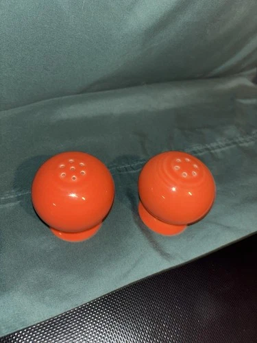 Homer Laughlin Fiestaware Orange Salt And Pepper EUC