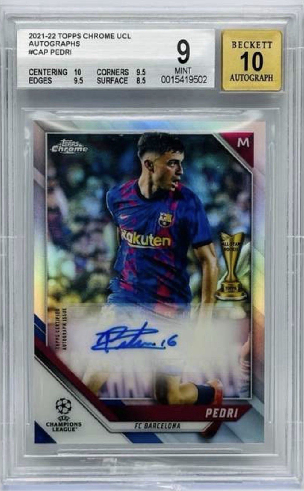 2021-22 TOPPS CHROME UCL AUTOGRAPHS REFRACTOR PEDRI #CA-P AUTO BGS 9/10