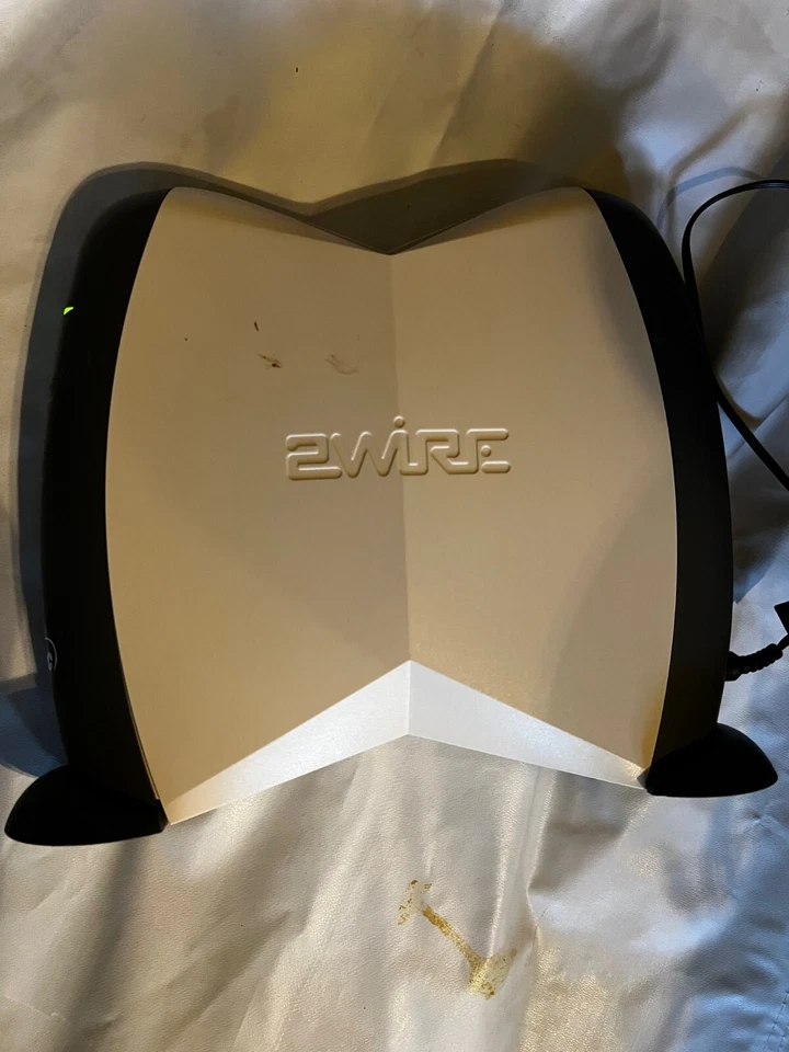 2Wire HomePortal 1800HG Wireless DSL Modem Network Router  - Image 3 of 4