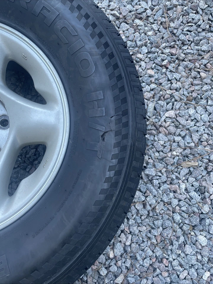 tires and rimes and lug nuts and hood shield  for 2002 toyota Tacoma - Image 2 of 4