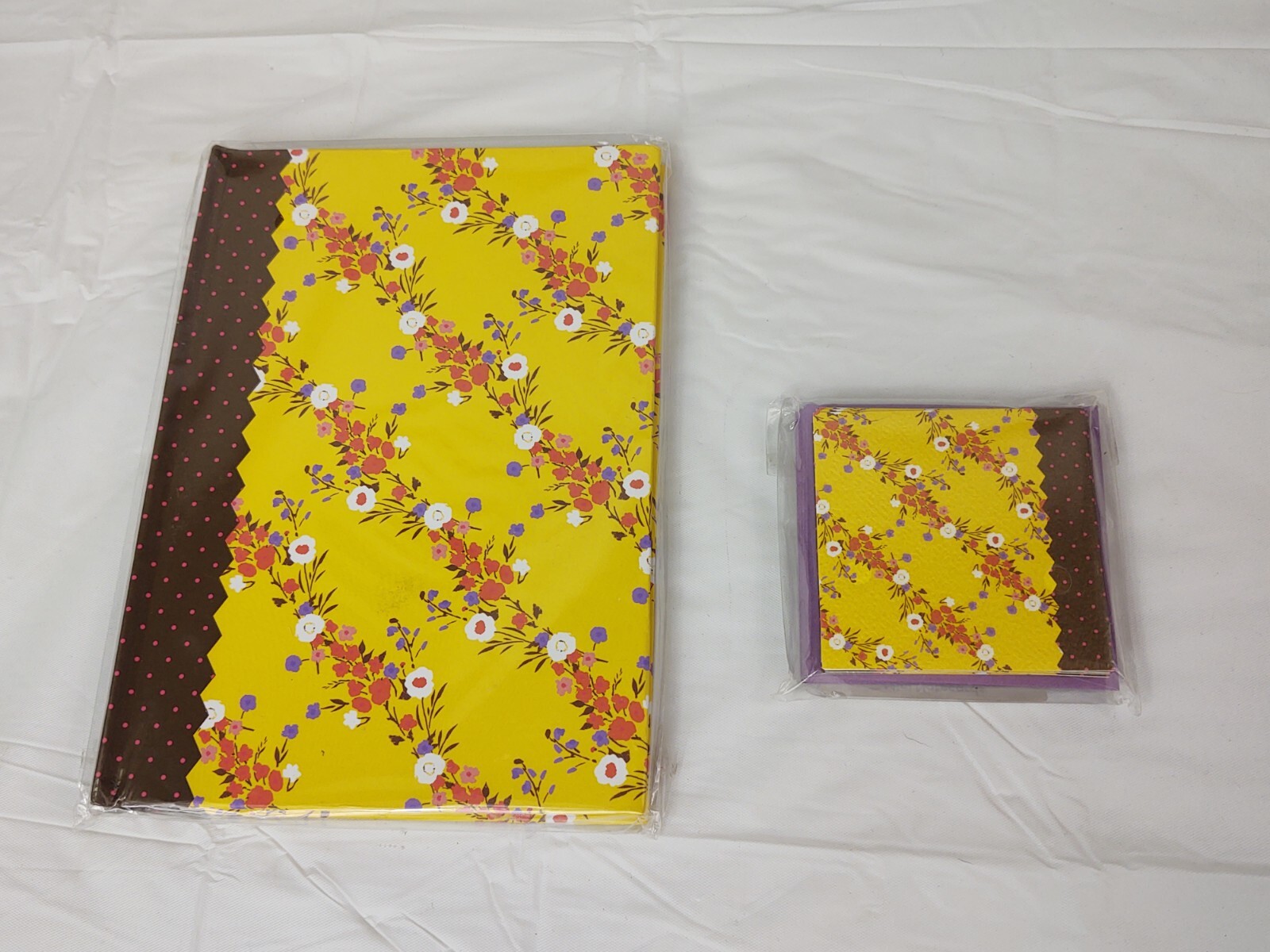 New Old Stock Michaels Stores 80 Sheet Journal + 10 Note Cards Envelopes Floral