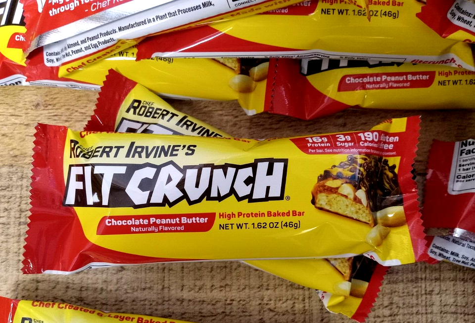 18 Pack Robert Irvine's Fit Crunch Chocolate Peanut Butter High
