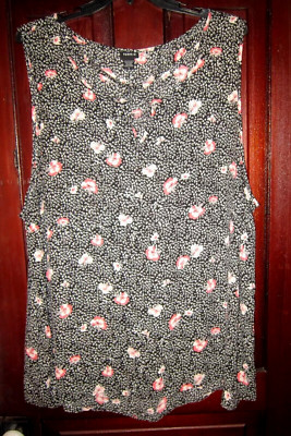 Torrid Plus Sz 5 5X Tunic Top Blouse Shirt Flowy Floral Print Popover Sleeveless