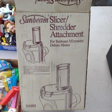 Vntg Sunbeam Mixmaster Deluxe Mixer Slicer Shredder Attachment 94480 NOS - F4