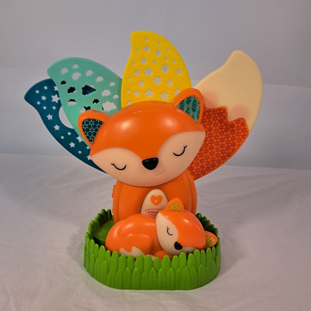 Infantino 3-in-1 Musical Soother and Projector
