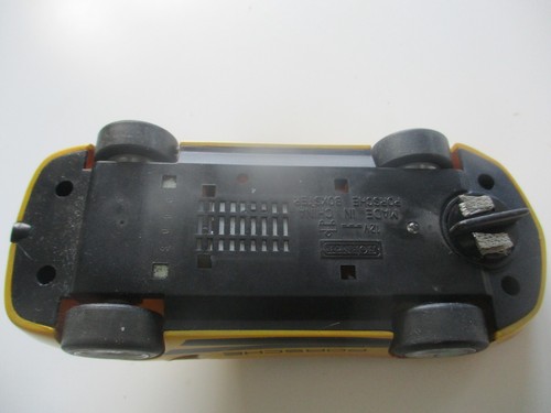 SCALEXTRIC CAR Yellow Porsche Boxster model number C2479 - 1/32 Scale - Picture 7 of 14