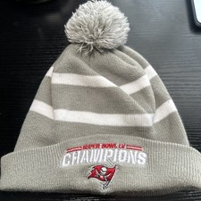 Tampa Bay Buccaneers NFL Logo Superbowl Champions Knit Pom Beanie Winter Hat